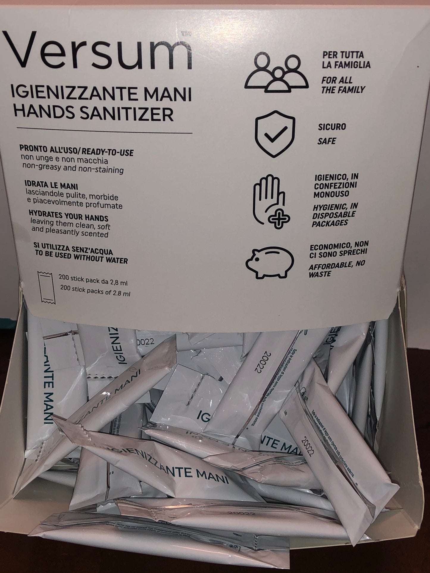 Versum Igienizzante Mani Desinfectante De Manos 200 Sticks Envase De 2,8 ml